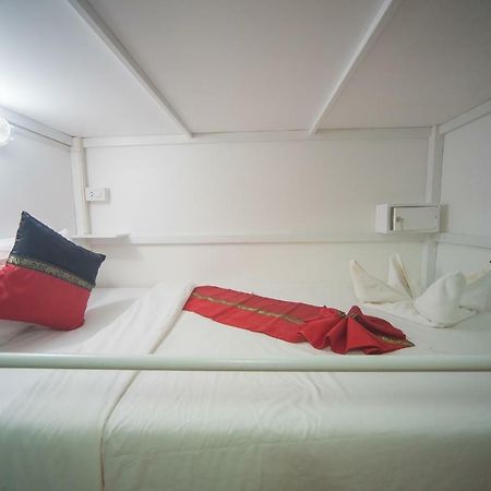 Panda Hostel Phuket (Adults Only) Patong Εξωτερικό φωτογραφία