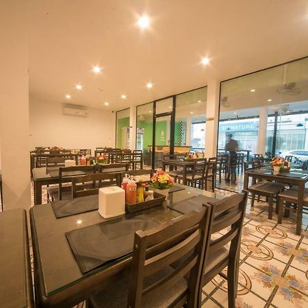 Panda Hostel Phuket (Adults Only) Patong Εξωτερικό φωτογραφία