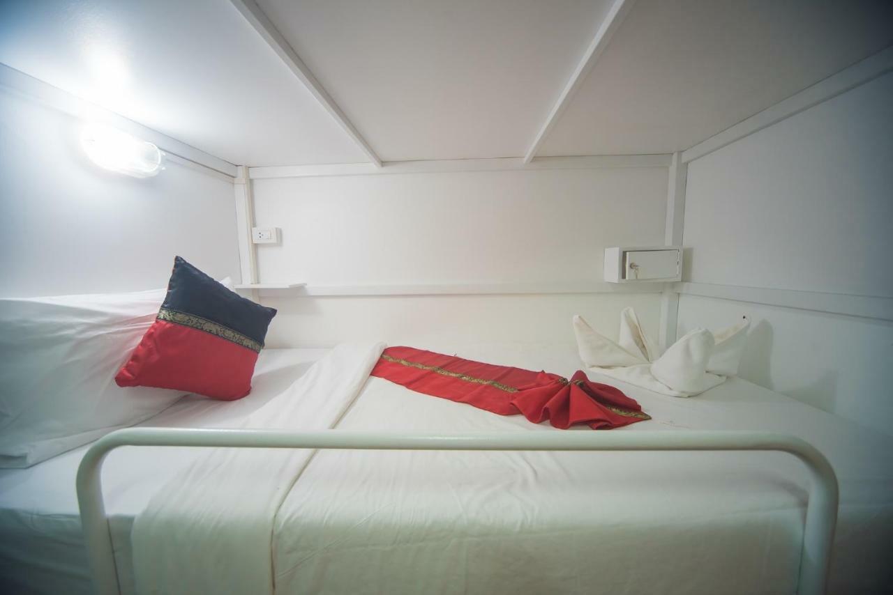 Panda Hostel Phuket (Adults Only) Patong Εξωτερικό φωτογραφία