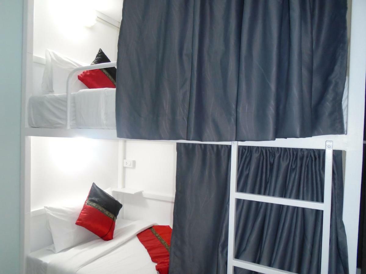 Panda Hostel Phuket (Adults Only) Patong Εξωτερικό φωτογραφία