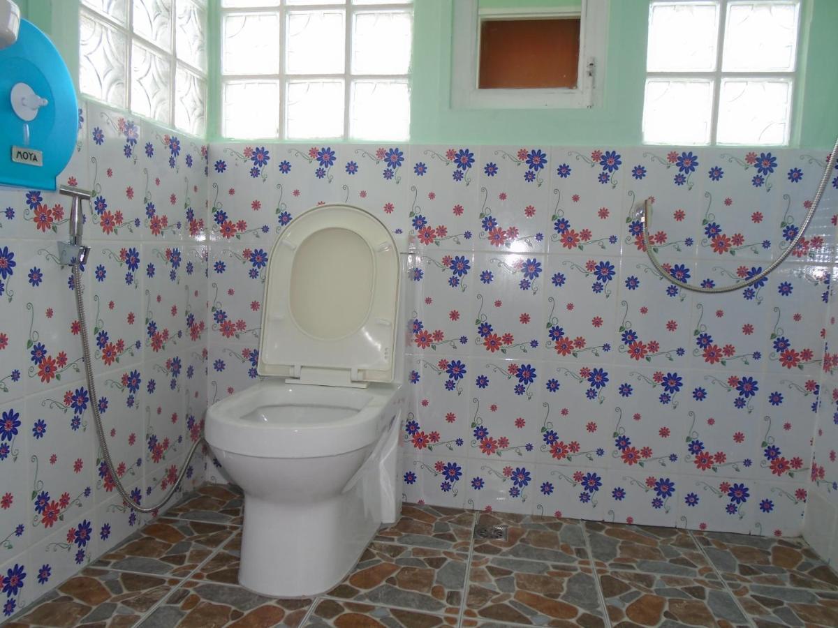 Panda Hostel Phuket (Adults Only) Patong Εξωτερικό φωτογραφία