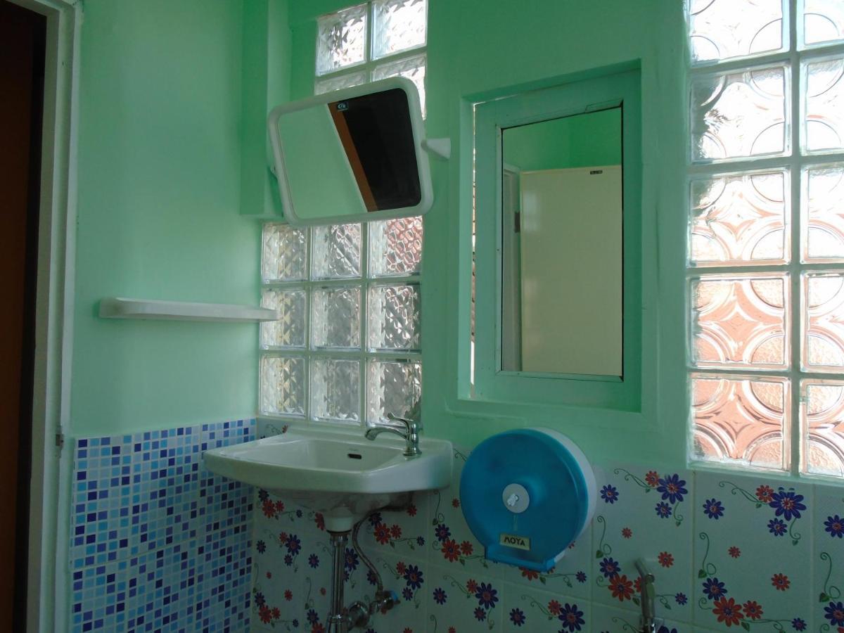 Panda Hostel Phuket (Adults Only) Patong Εξωτερικό φωτογραφία