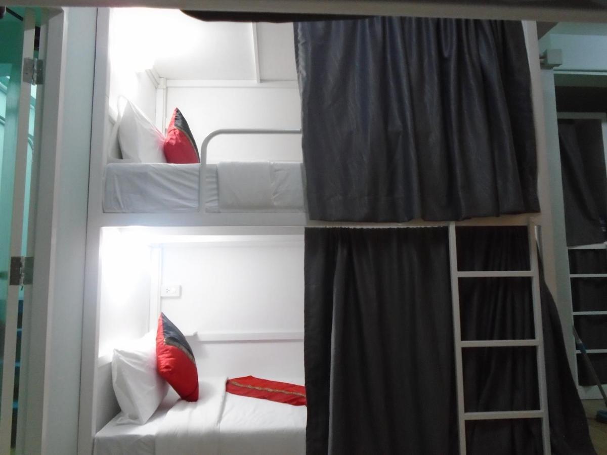 Panda Hostel Phuket (Adults Only) Patong Εξωτερικό φωτογραφία
