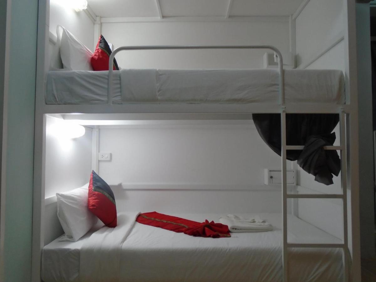 Panda Hostel Phuket (Adults Only) Patong Εξωτερικό φωτογραφία